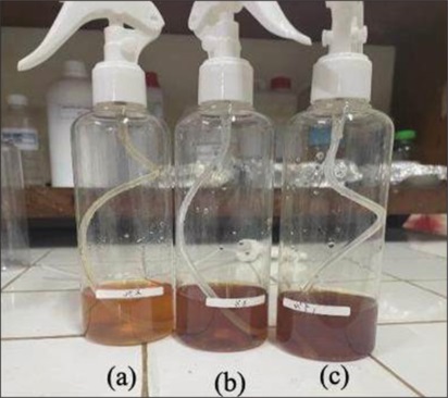 Imagen que muestra sprays formadores de película con diferentes concentraciones de extracto de Kratom para curar heridas diabéticas.